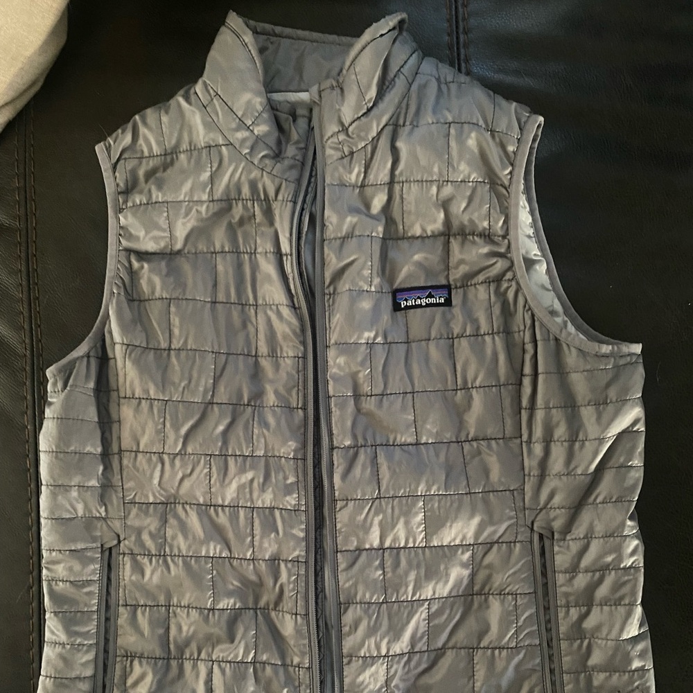 PATAGONIA - Womens L puffy vest